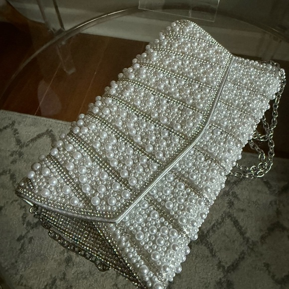 Silver Shimmer & Pearl Envelope Clutch | Convertible Shoulder or Clutch